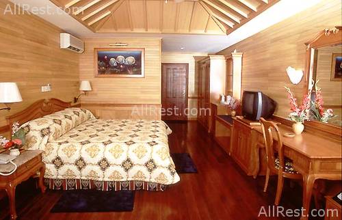 Royal Island Resort & Spa 5